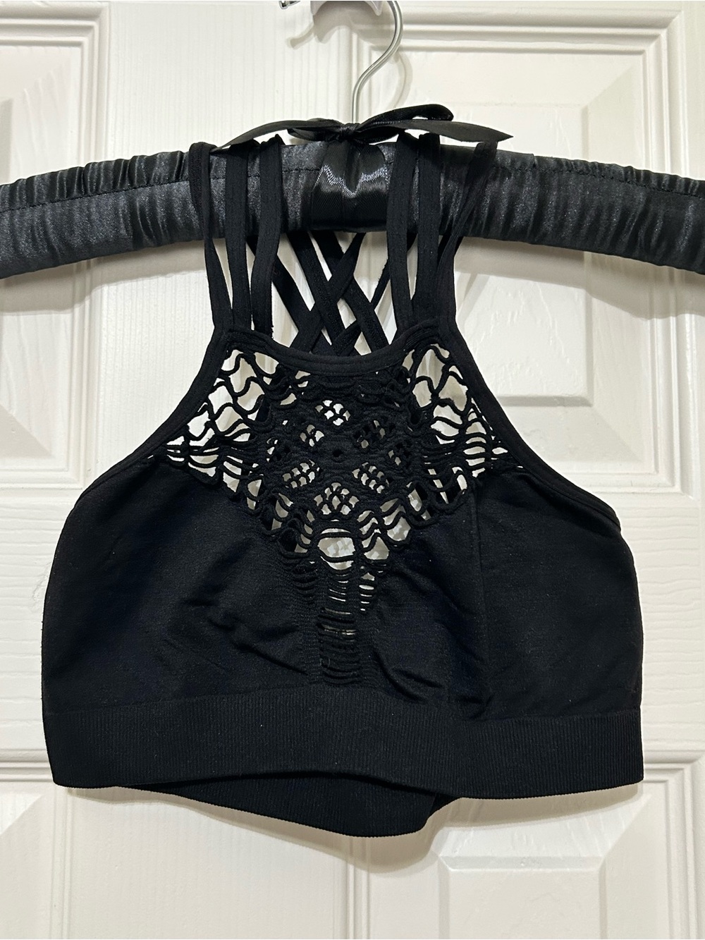 NEW Love Mar from LF High-Neck crochet look Bralette with Strappy Back ONE SIZE
